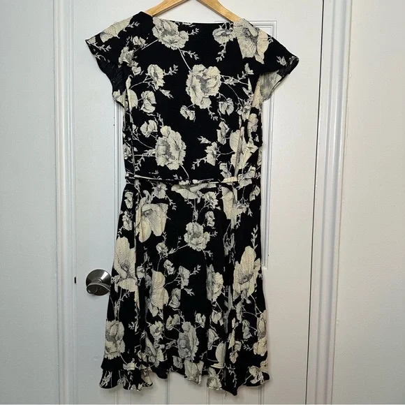 FREE PEOPLE French Quarter Mini Wrap Dress Flutter Floral Black White Small - Picture 7 of 10